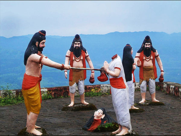 6. శిరస్సును ఖండిస్తాడు