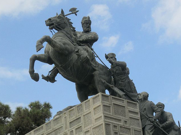 7.నాదిర్ షా నిధి