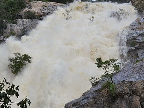 9. రెండు నదులు