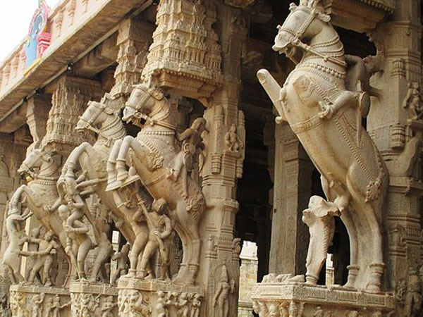 9.కథ మొత్తం చెబుతాడు