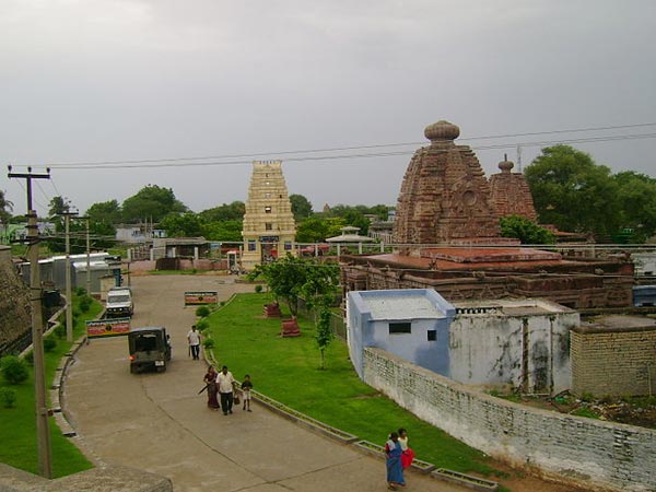 1.అష్టాదశ పీఠాల్లో ఒకటి
