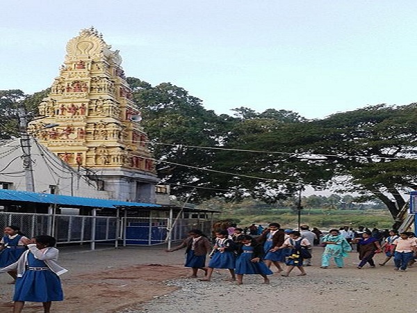 1. పురాణ కథనాన్ని అనుసరించి