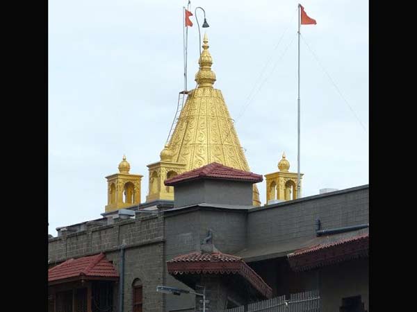 11. షిర్డీ వెళ్లిన వారు