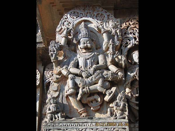 12 శ్రీ లక్ష్మీనరసింహ స్వామిని