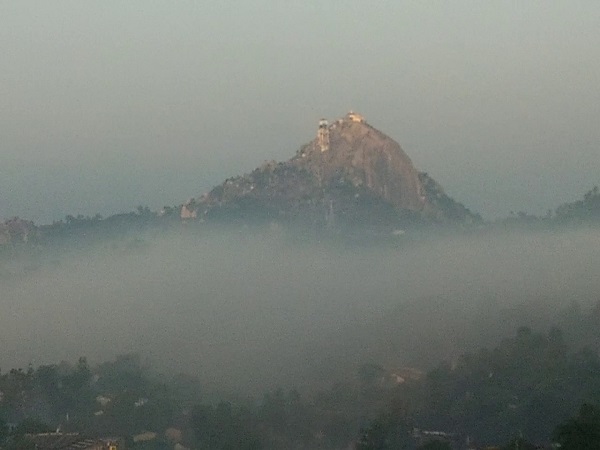 13.గబ్బర్ కొండ పై