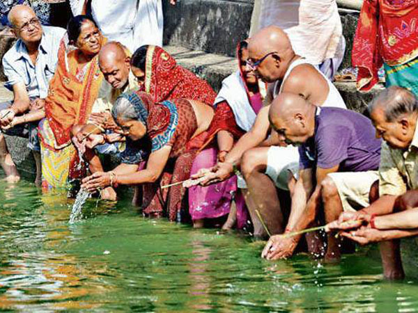 15. మోక్షం ప్రసాదిస్తాడు