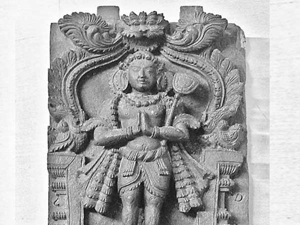 19. అశరీరవాణి వారికి వినిపించింది