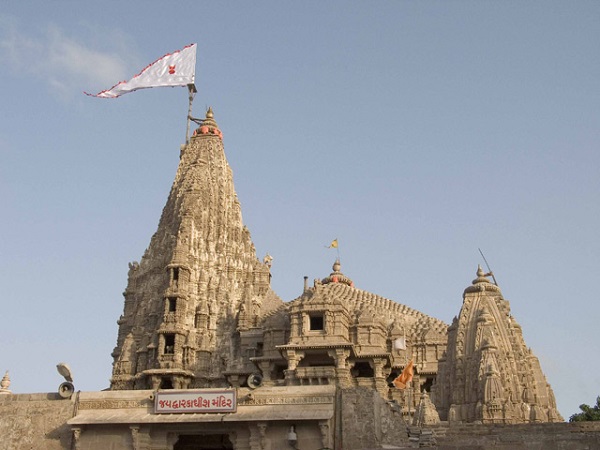 పడమర ఉన్న ద్వారక