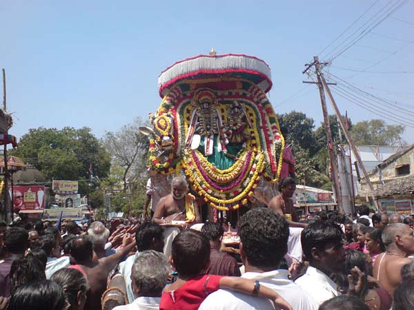 నవ కన్యల రూపంలో