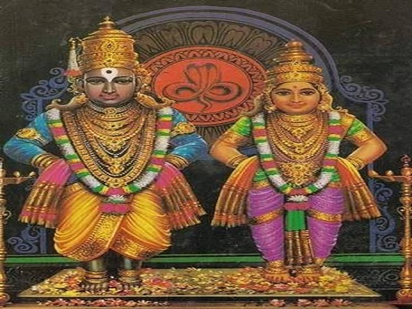 9. అందరూ స్వామివారి విగ్రహం ఆవిర్భావానికి ఎదురుచూస్తూ ఉన్నారు