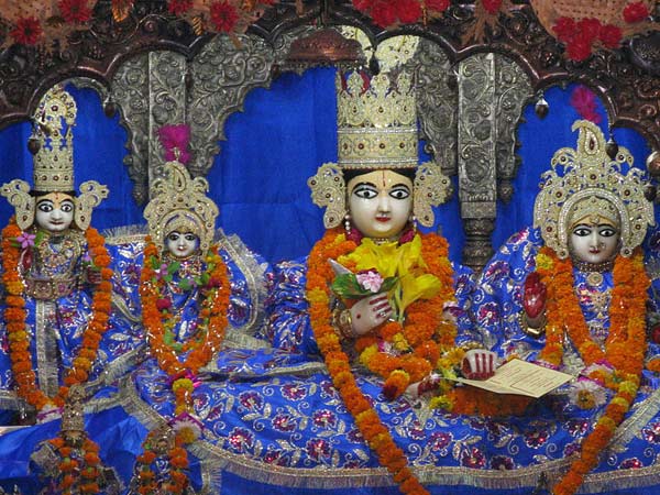 కౌసల్యాదేవి మందిరం.