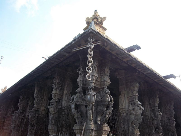 పుష్కరిణిలో