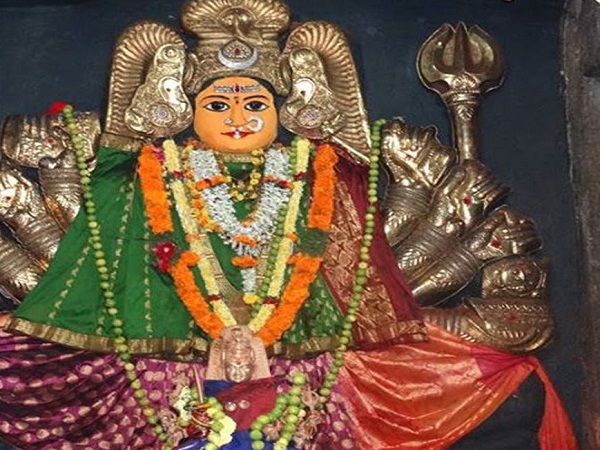 నవాబుల పాలనలో శిథిలం