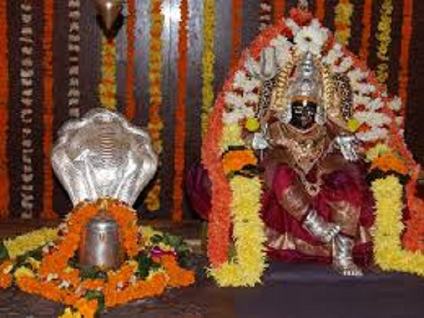 రాజమండ్రి నుంచి
