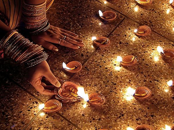 వెనక్కు తిరిగి చూడకూడదు