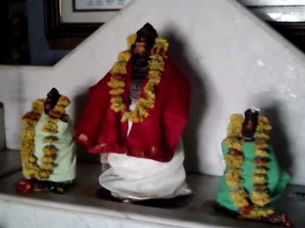 మూడు వందల ఏళ్లు పూర్వం