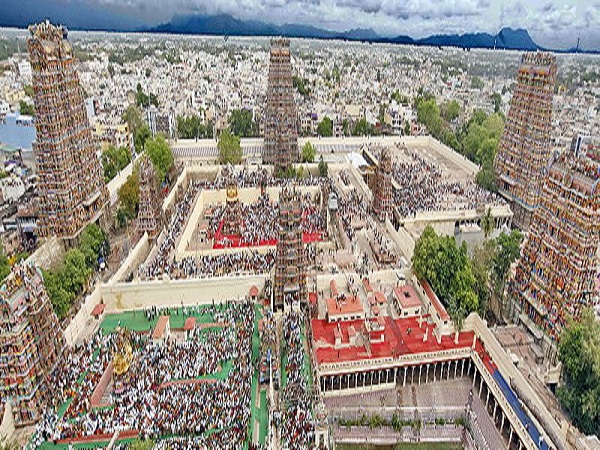మీనాక్షి దేవాలయం