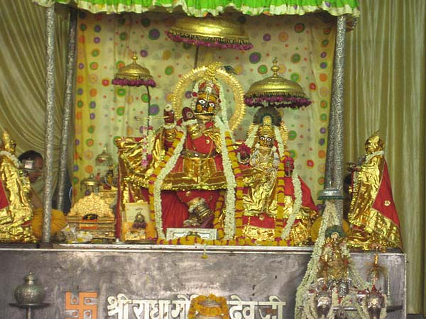 గోవింద్ దేవ్ జీ దేవాలయం