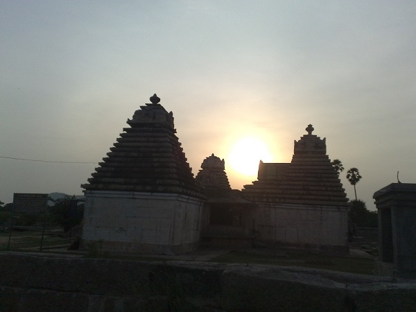 రాతి నిర్మాణం