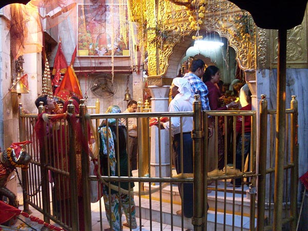 తల పడిన ప్రాంతమే