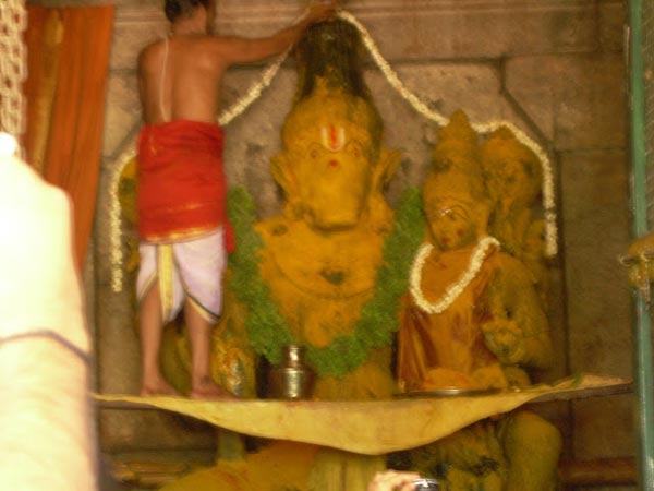 ఆది శేషుని మీద