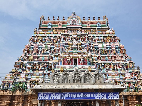 ప్రవేశ ద్వారం నుంచి