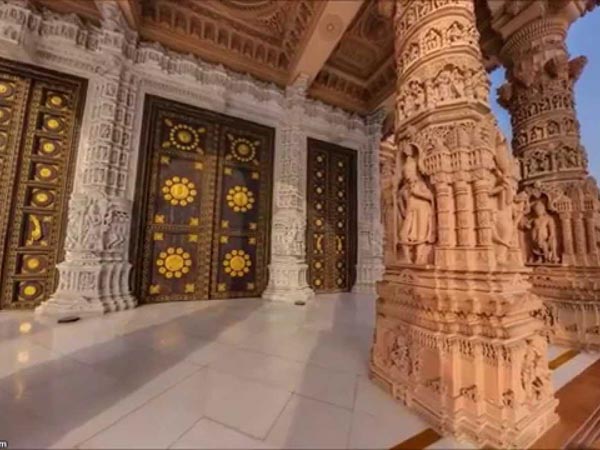 పెద్ద ద్వారాలు