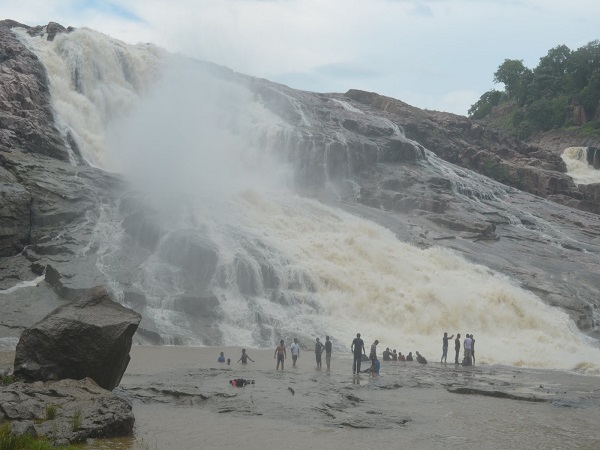 కుంతల జలపాలం