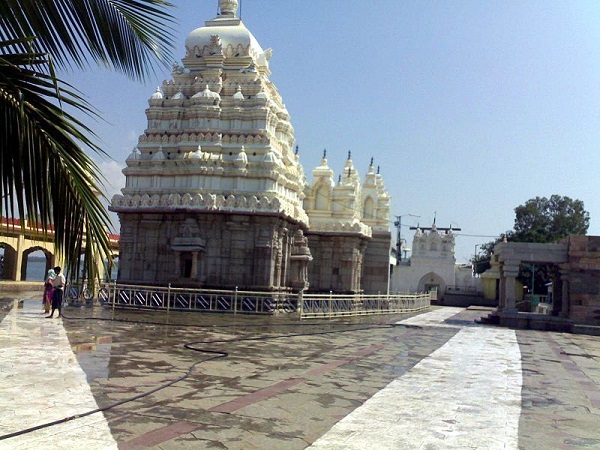 లింగాయత్ సమాజానికి