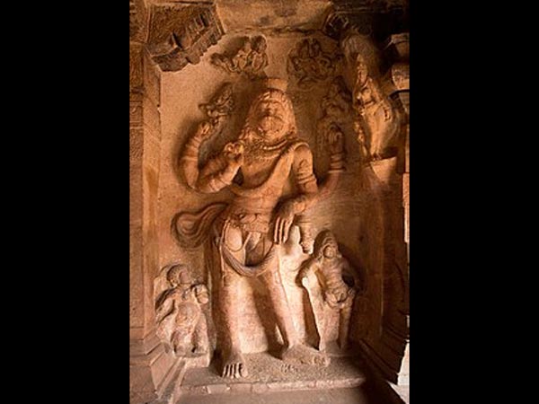 ఐదు వేదాలు నరసింహుడి చెంత