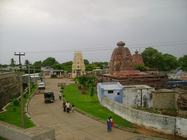 అన్యతమతస్థలు