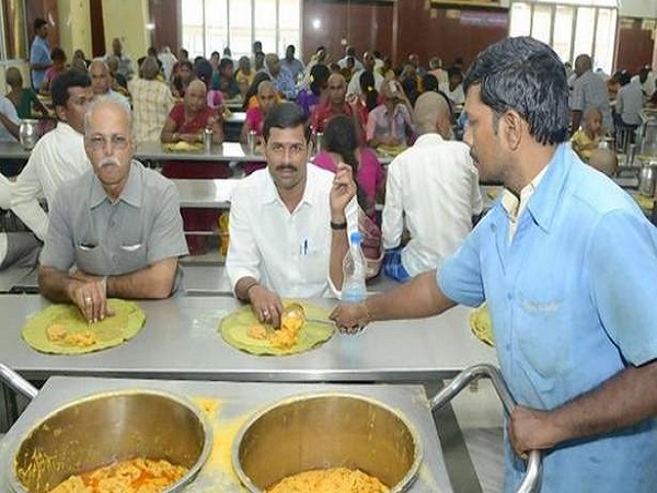 అల్పాహారాలు కూడా