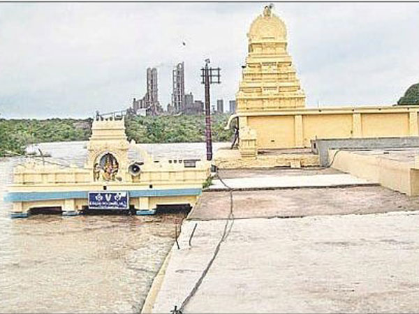 పంచ నారసింహ క్షేత్రాల్లో ఒకటి....మట్టపల్లి