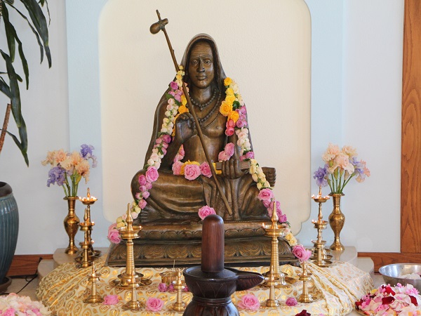 గొడ్డలితో శివుడి శిరస్సును కొంత మేర ఖండించి
