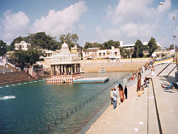 అష్టబంధన కార్యక్రమం
