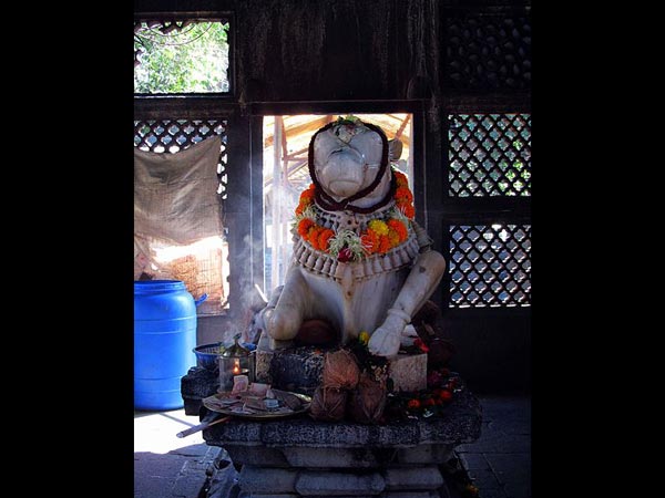 త్రయంబకేశ్వరాలయం