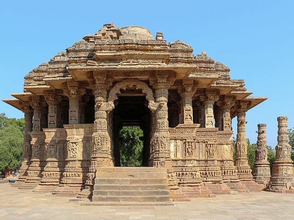 మెధెరా లోని సూర్య దేవాలయం