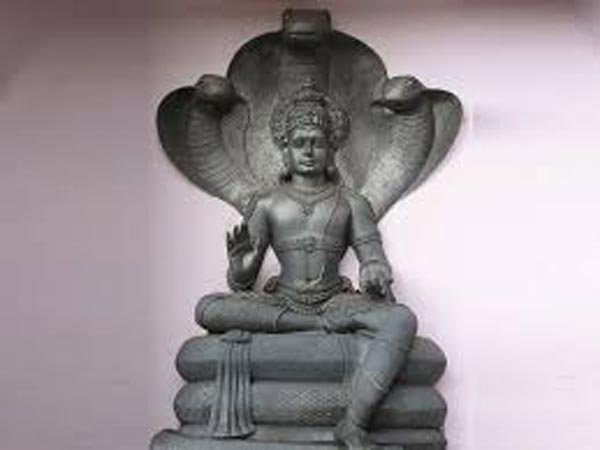 నాగ చంద్రేశ్వర దేవాలయం