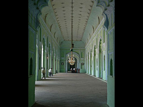 బారా ఇమాంబారా