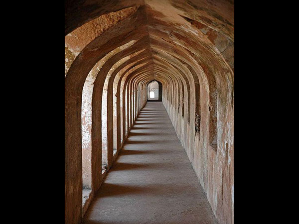 బారా ఇమాంబారా