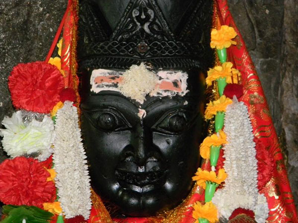 ధరి దేవి దేవాలయం....