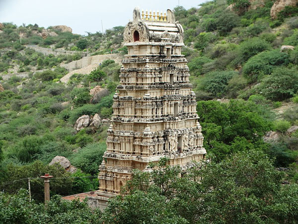 యాగంటి దేవలయం