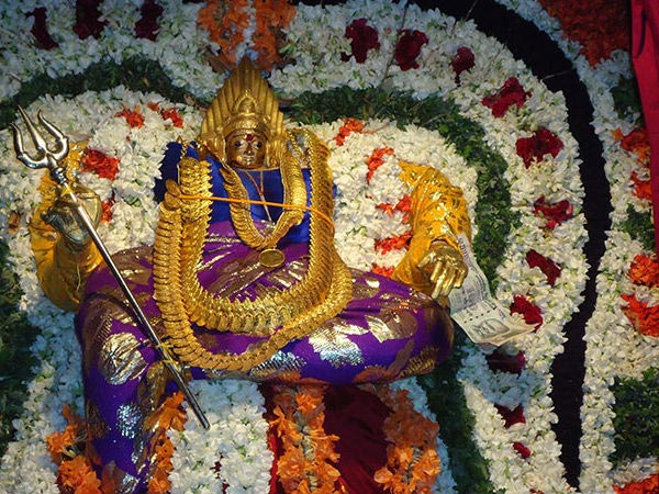 మధుర కాళీ అమ్మన్ దేవాలయం, సురువచూర్