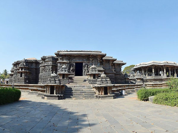 హోయసలేశ్వరాలయం