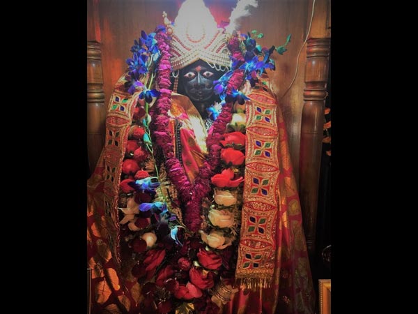 ఆది నెలలో