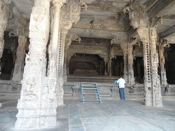 పురావస్తు శాఖ