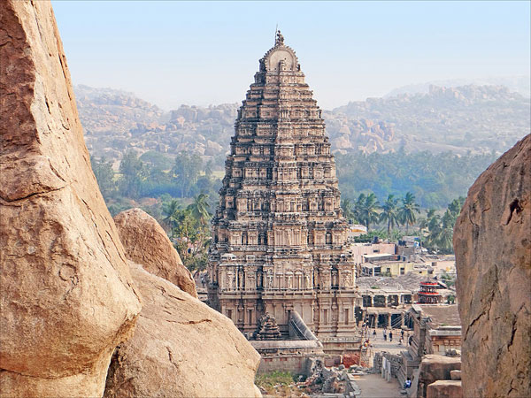 హంపి, విరూపాక్ష దేవాలయం