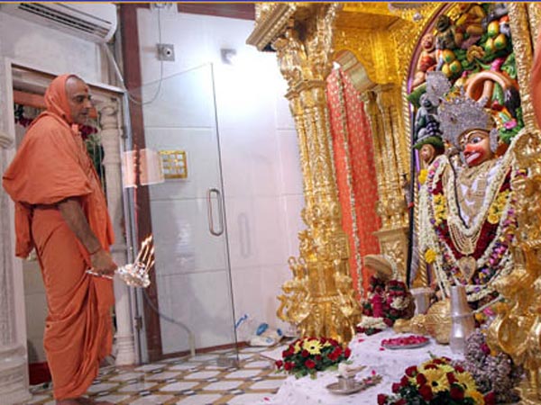 కష్ట భంజన్ హనుమాన్ దేవాలయం