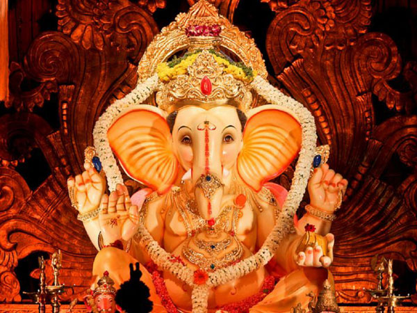 వైవిద్యమైన గణపతి విగ్రహాలు
