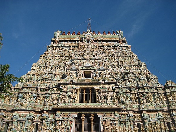 లక్షల మంది భక్తులు